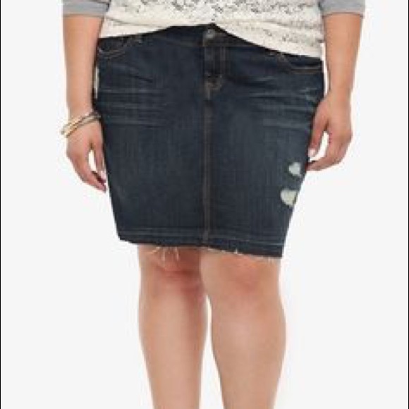 torrid Dresses & Skirts - NWT Torrid 14 Denim Pencil Skit